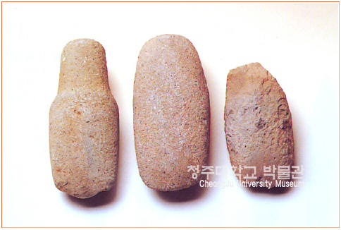 돌도끼(磨製石斧) Polished Stone Axes 이미지